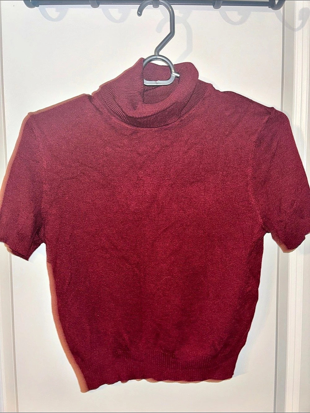 H&M Red Short Sleeve Turtleneck Size XS